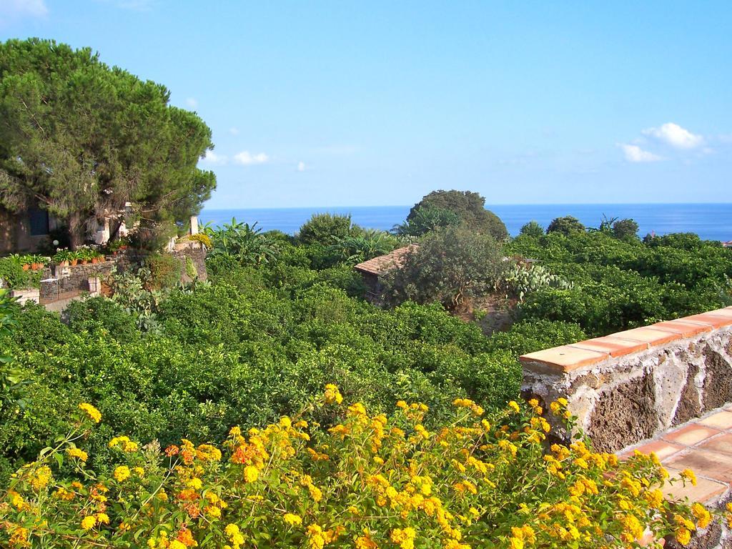 Il Limoneto Alloggio per agriturismo Acireale